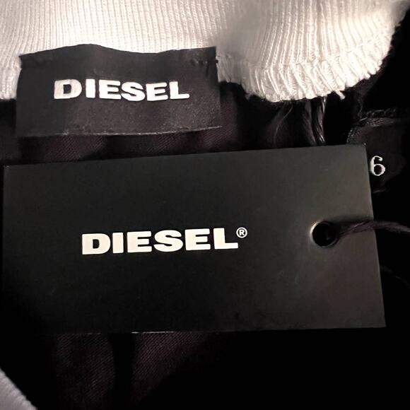 Diesel Kids T Shirt Black Talita Maglietta Graphic Glitter Logo Girls Sz 6 NWT - Picture 4 of 4